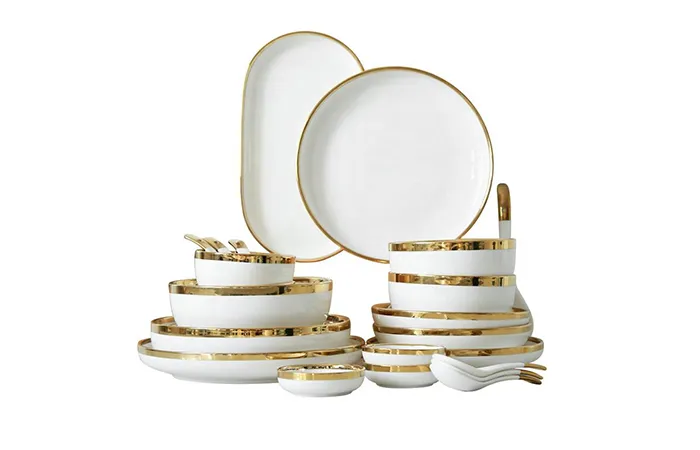 Paint in gold Paint in gold