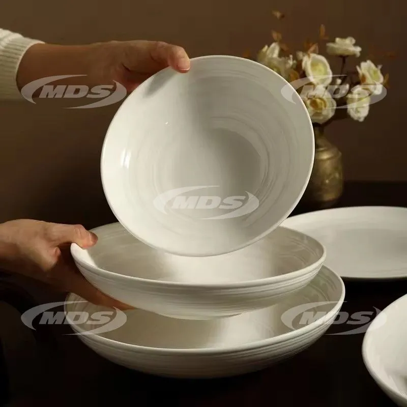 Custom logo printed porcelain dinner plates set 46 pieces porcelain tableware wholesale white