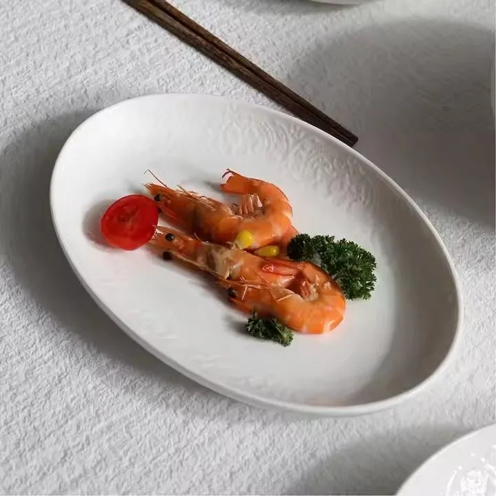 Custom white tableware wedding gift embossed ceramic dinner set 46pcs porcelain dinnerware sets