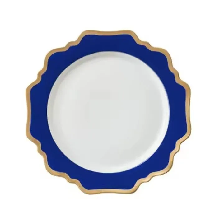 Hot sale hotel dinnerware set scalloped blue and white porcelain plate with gold rim