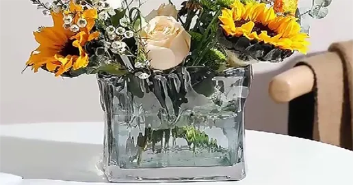 glass vase glacier style