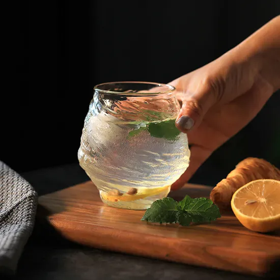 Handmade Exquisite 390ml Borosilicate Whiskey Liqueur Cup Hand Blown Dinner Set for Business Gifts Wholesale