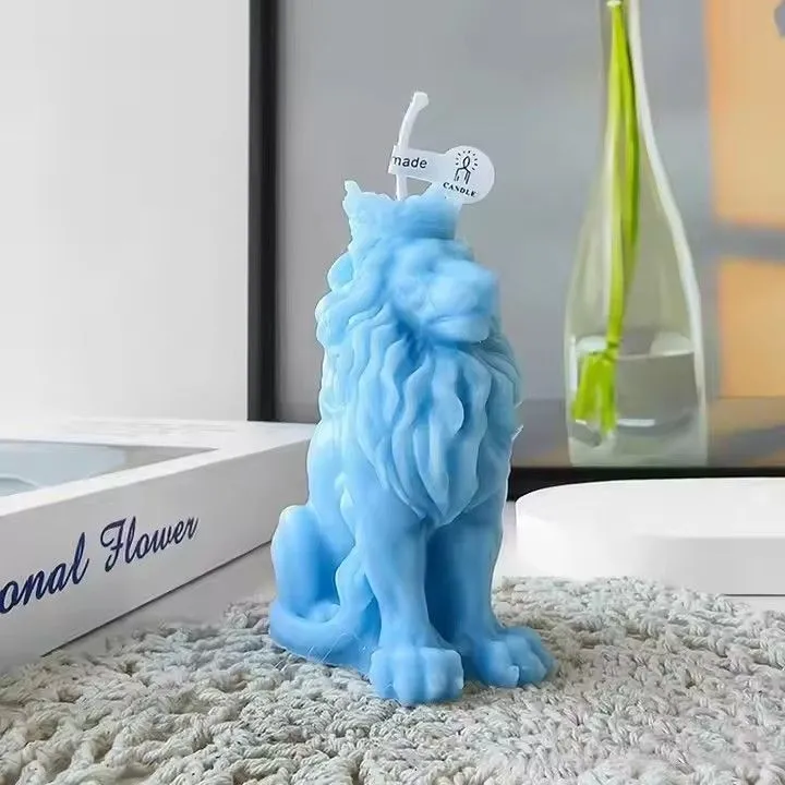 Wholesale handmade lion king shaped scented candle luxury art smokeless cake candle and party supplies