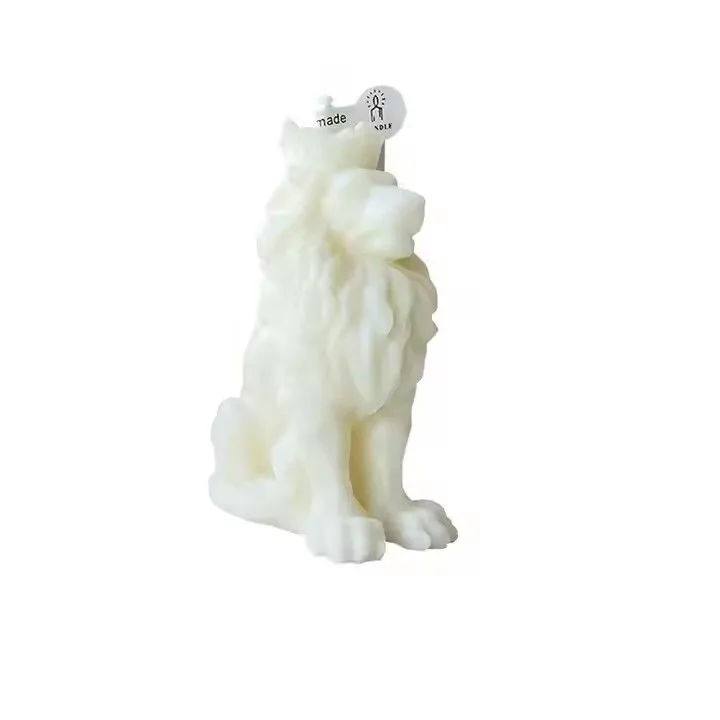 Wholesale handmade lion king shaped scented candle luxury art smokeless cake candle and party supplies