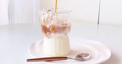 transparent drinking utensi