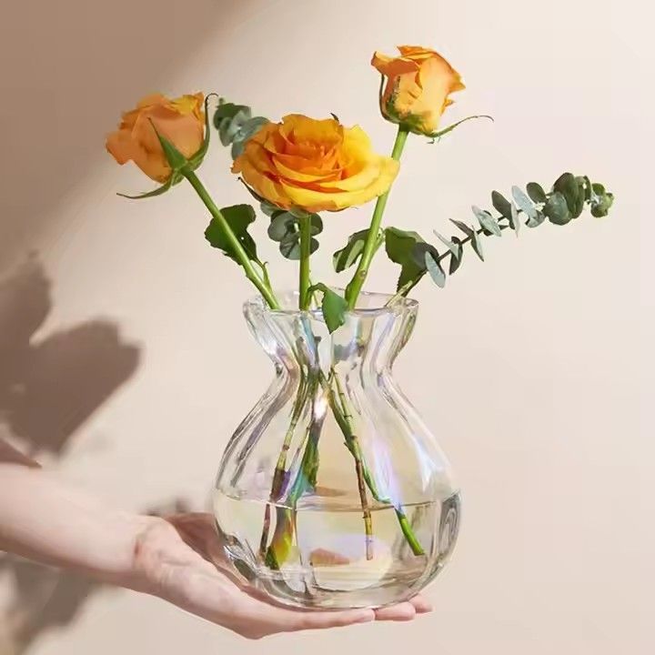 Transparent Decorative Vases and Home Furnishings French Waisted Glass Vase with Flower Arrangement in The Living Room