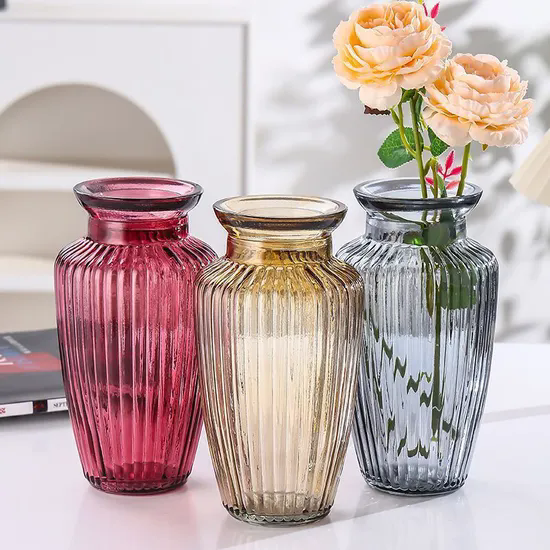 Wholesale Gift Glass Bud Vases Colored Mini Decor Vintage Home Wedding Glass Bottles Flowers Small Vases