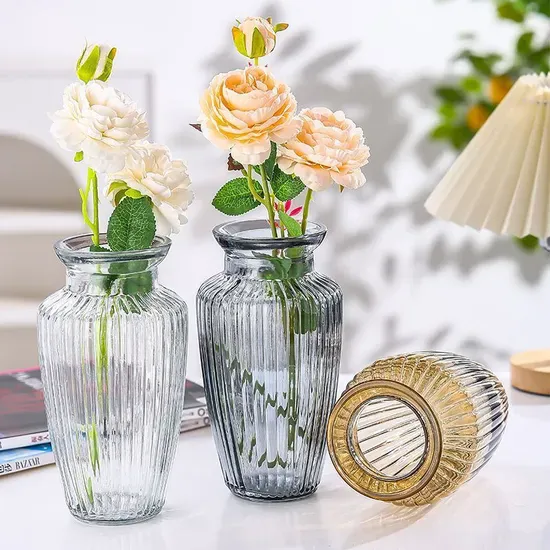 Wholesale Gift Glass Bud Vases Colored Mini Decor Vintage Home Wedding Glass Bottles Flowers Small Vases