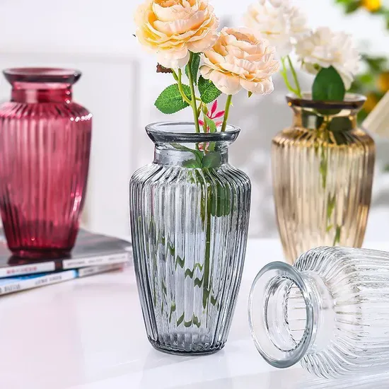 Wholesale Gift Glass Bud Vases Colored Mini Decor Vintage Home Wedding Glass Bottles Flowers Small Vases