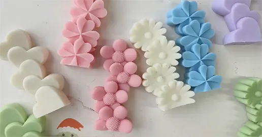 flower shaped candles