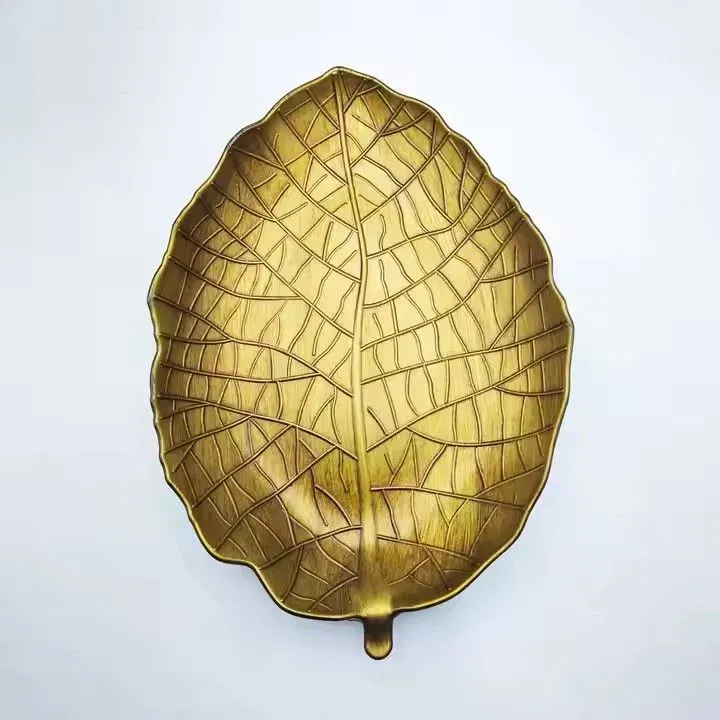 European-Style Retro Fruit Plate Dish High-Value Plastic Leaf- Shaped Tray for Party Direct Supply