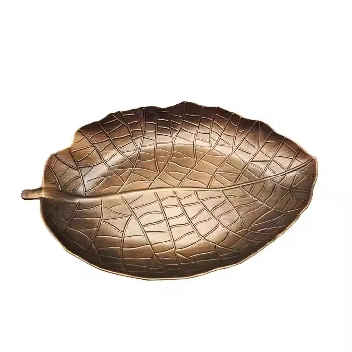 European-Style Retro Fruit Plate Dish High-Value Plastic Leaf- Shaped Tray for Party Direct Supply