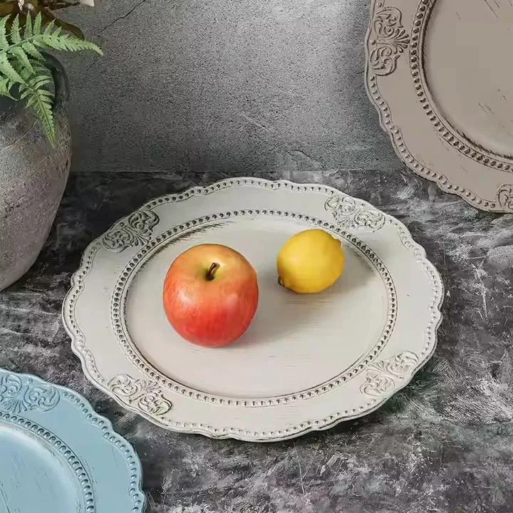 Wholesale Retro Style Plastic Charger Plates for Wedding Elegant Charger Plates Decor White Blue Round Charger Plates