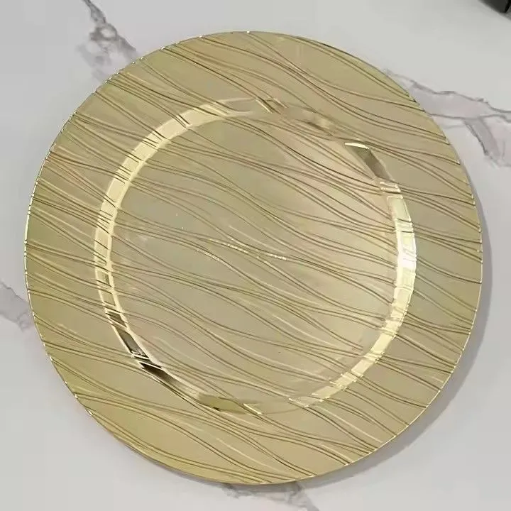 Cheap 13 Inch Golden Charger Plates Wedding Round Plastic Charge Plates Luxury Serving Dishes