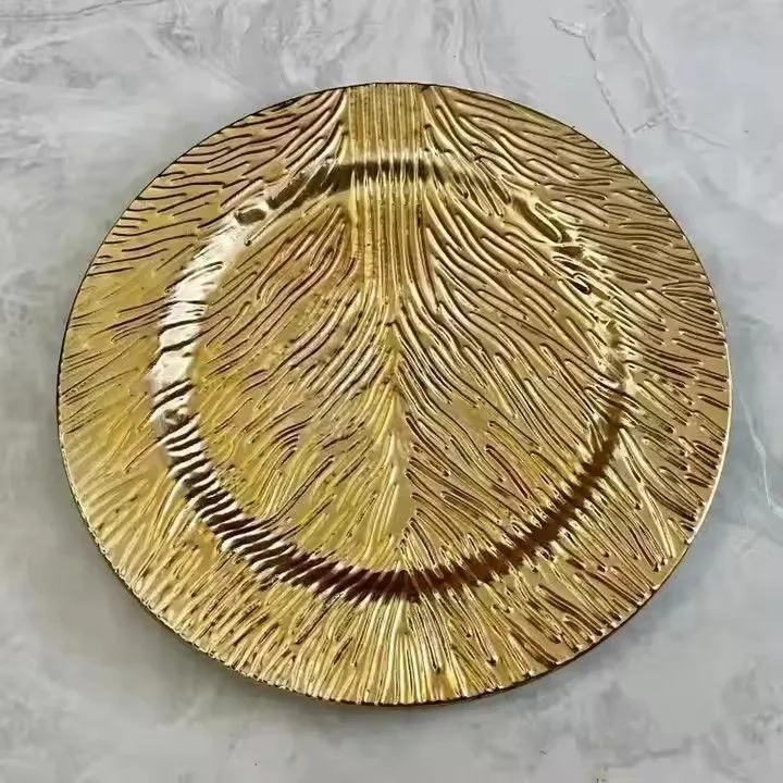 Hot New Products Christmas Decoration Charger Plate Gold Plated Backing Plate Plastic Bottom Plate for Party Wedding