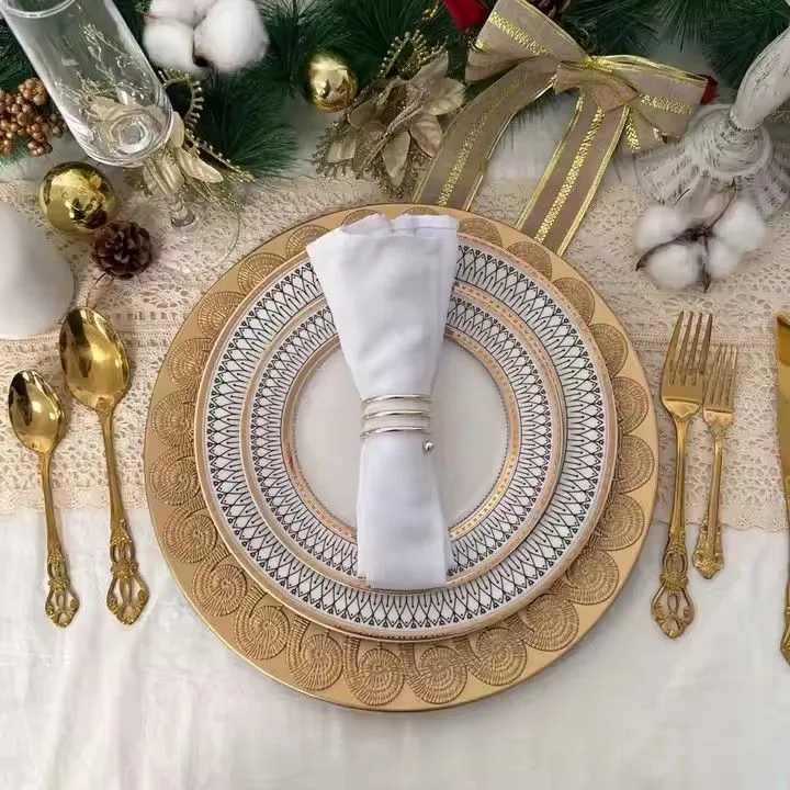 Hot Selling New Models 13 Inches Gold Charger Plates Set Decoration for Wedding and Engagement