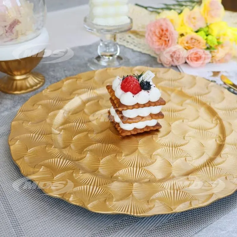Eco-Friendly Gold Wedding Table Decoration Modern Round Plastic Charger Plates for Food Wholesale