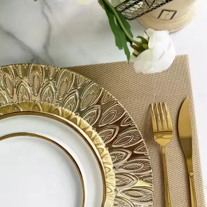 13Inch Classical Gold Wedding Plastic Charger Plates Party Charger Plate Flower Plastic Chargers Plates