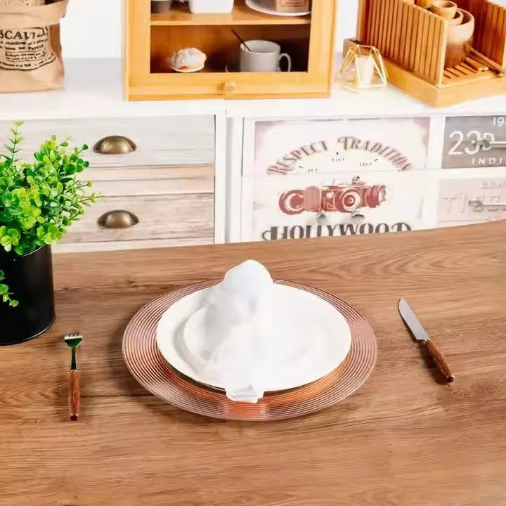 Custom Luxury 13" Golden Circle Clear Bright Gold Rim Plastic Charger Plates for Wedding Banquet Decoration