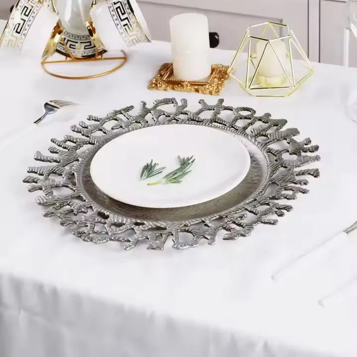 Factory Wholesale Round Sunflower Silver Gold Decorative Christmas Plate Chargers for Decoration