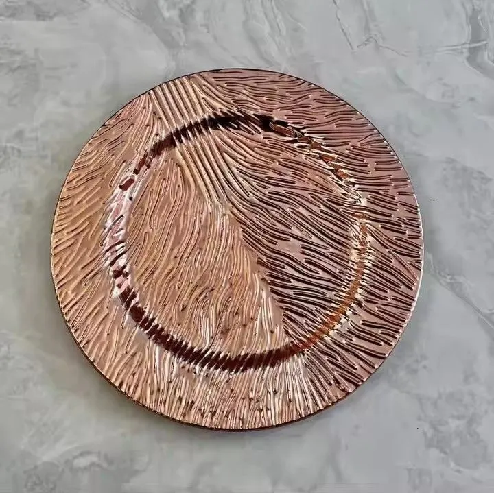 Customized Christmas Decoration Charger Plate Gilded Mat Plate Plastic Under Plates for Party Wedding