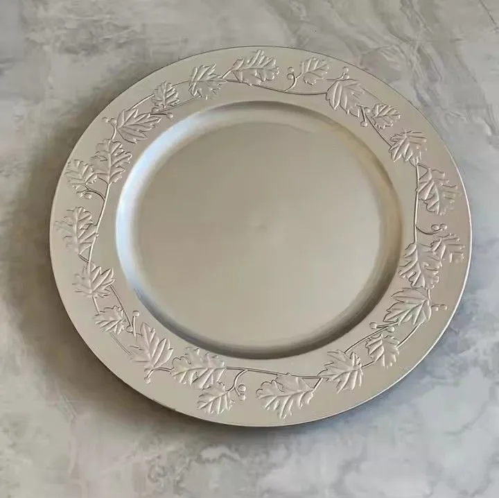 Wholesale Luxury Style Glass Dinnerware Fruit Dinner Plate Round 13 Inch Wedding Plastic Charger Plates