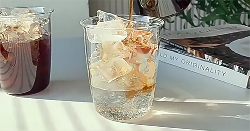 Heat-resistant coffee cup