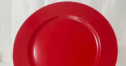 round red plastic plates