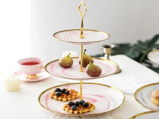 The creative uses of cake stands in dessert display
