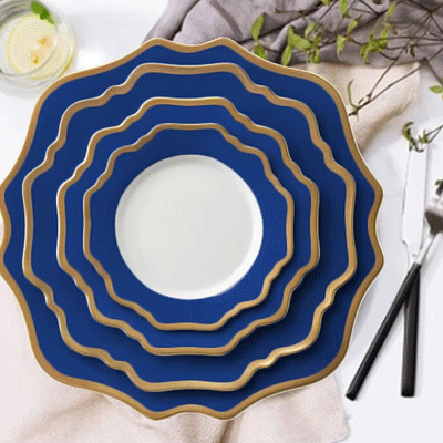 Hot sale hotel dinnerware set scalloped blue and white porcelain plate with gold rim