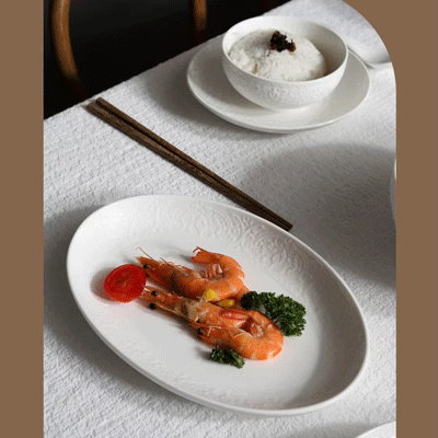 Custom white tableware wedding gift embossed ceramic dinner set 46pcs porcelain dinnerware sets