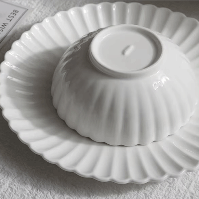 Vintage chrysanthemum pattern tableware round white ceramic dinnerware dinner sets