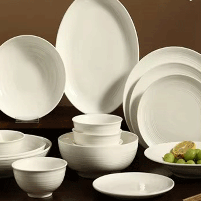 Custom logo printed porcelain dinner plates set 46 pieces porcelain tableware wholesale white